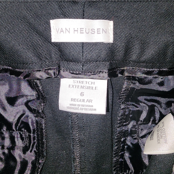 Van Heusen Women's Black Straight Leg Pants - Picture 3 of 3